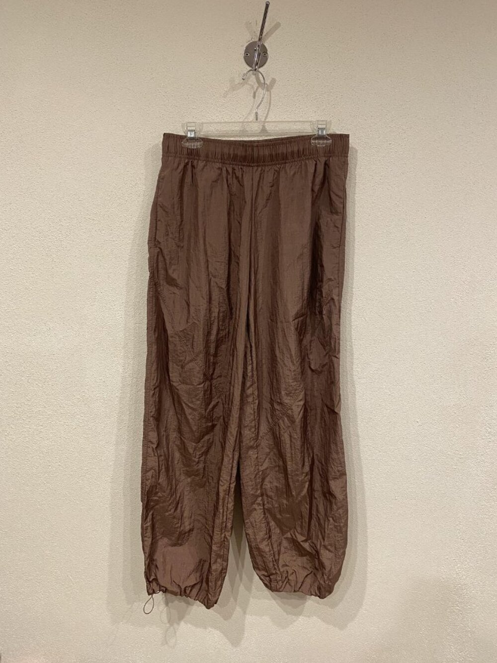 Athleta Lunar Sheen Jogger Pants Womens Medium Brown Lightweight Elastic Waist - Picture 2 of 5